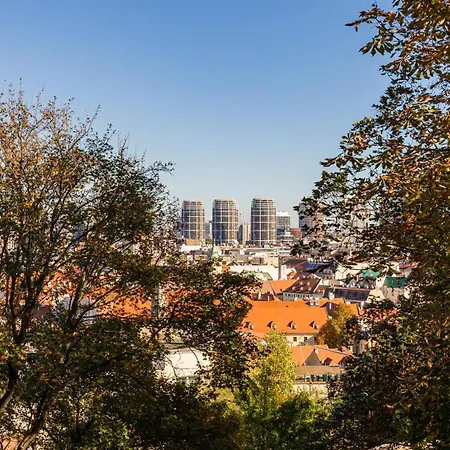 Royal Vista Apartment, Free Parking Appartement Bratislava