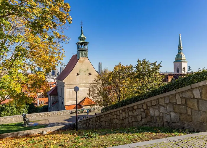 Royal Vista Apartment, Free Parking Apartamento